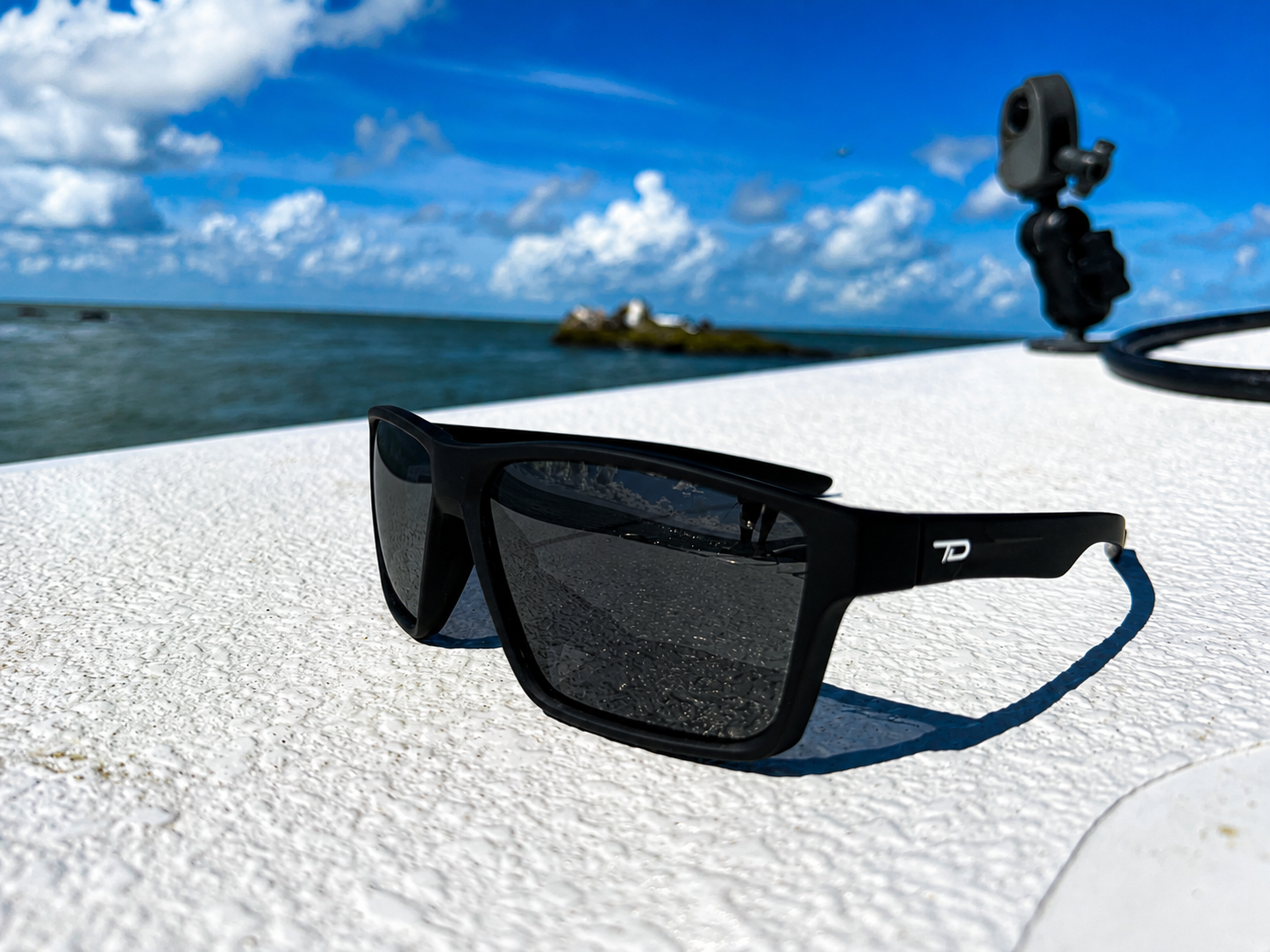 Outlander Throw Down Optics – Dark Lenses Polarized Sunglasses FREE SHIPPING!!!! Available 8-29-26